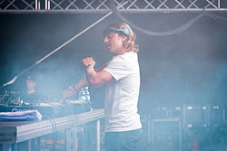 Axwell