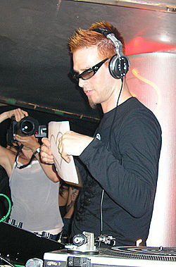 Darude