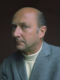 donald pleasence shirtless any hairstyle kind well don there but