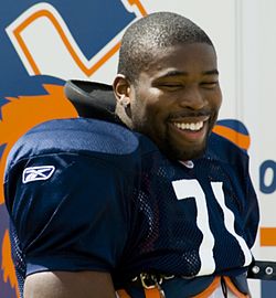 Israel Idonije