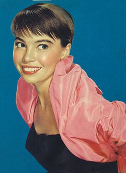 Leslie caron hot